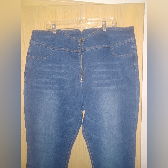 Shein curve 3XL high waist jeans - Picture 2 of 6